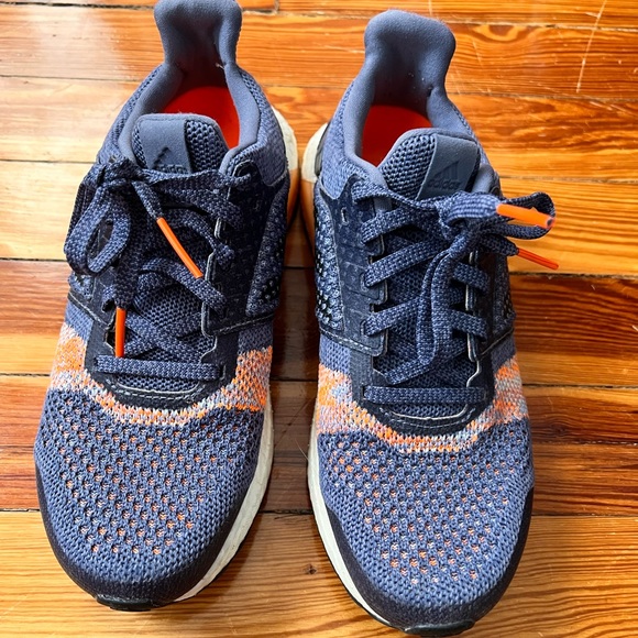 Adidas ultra boosts, size 6 - Picture 2 of 6